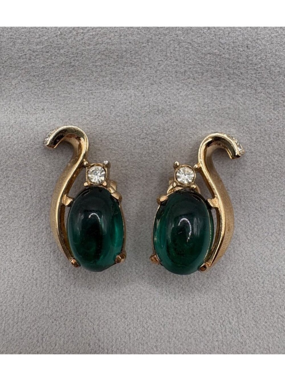 Trifari Squirrel Green Jelly Belly Clip On Gold Tone Earrings Alfred Phillippe